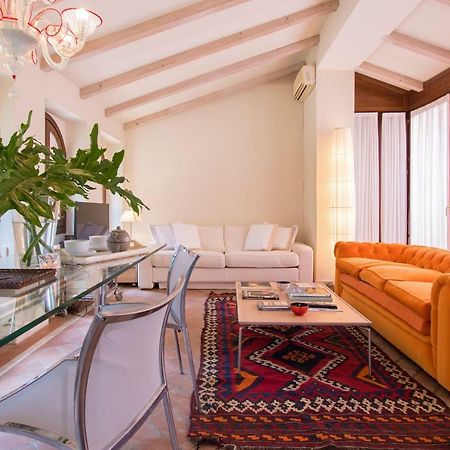 Oriental Apartment Gardens Views 2 Pax Севилья Экстерьер фото