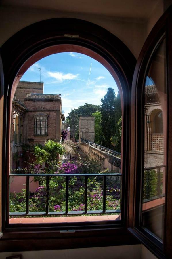 Oriental Apartment Gardens Views 2 Pax Севилья Экстерьер фото