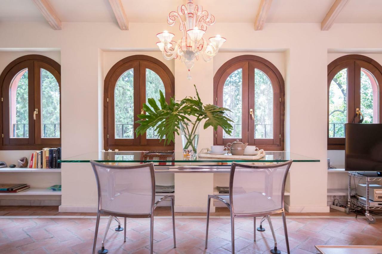 Oriental Apartment Gardens Views 2 Pax Севилья Экстерьер фото