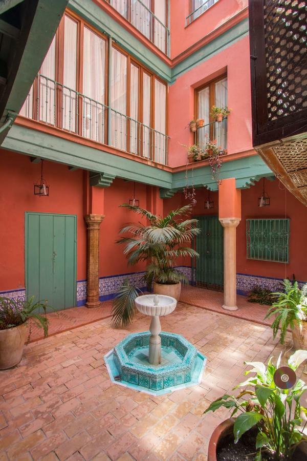 Oriental Apartment Gardens Views 2 Pax Севилья Экстерьер фото